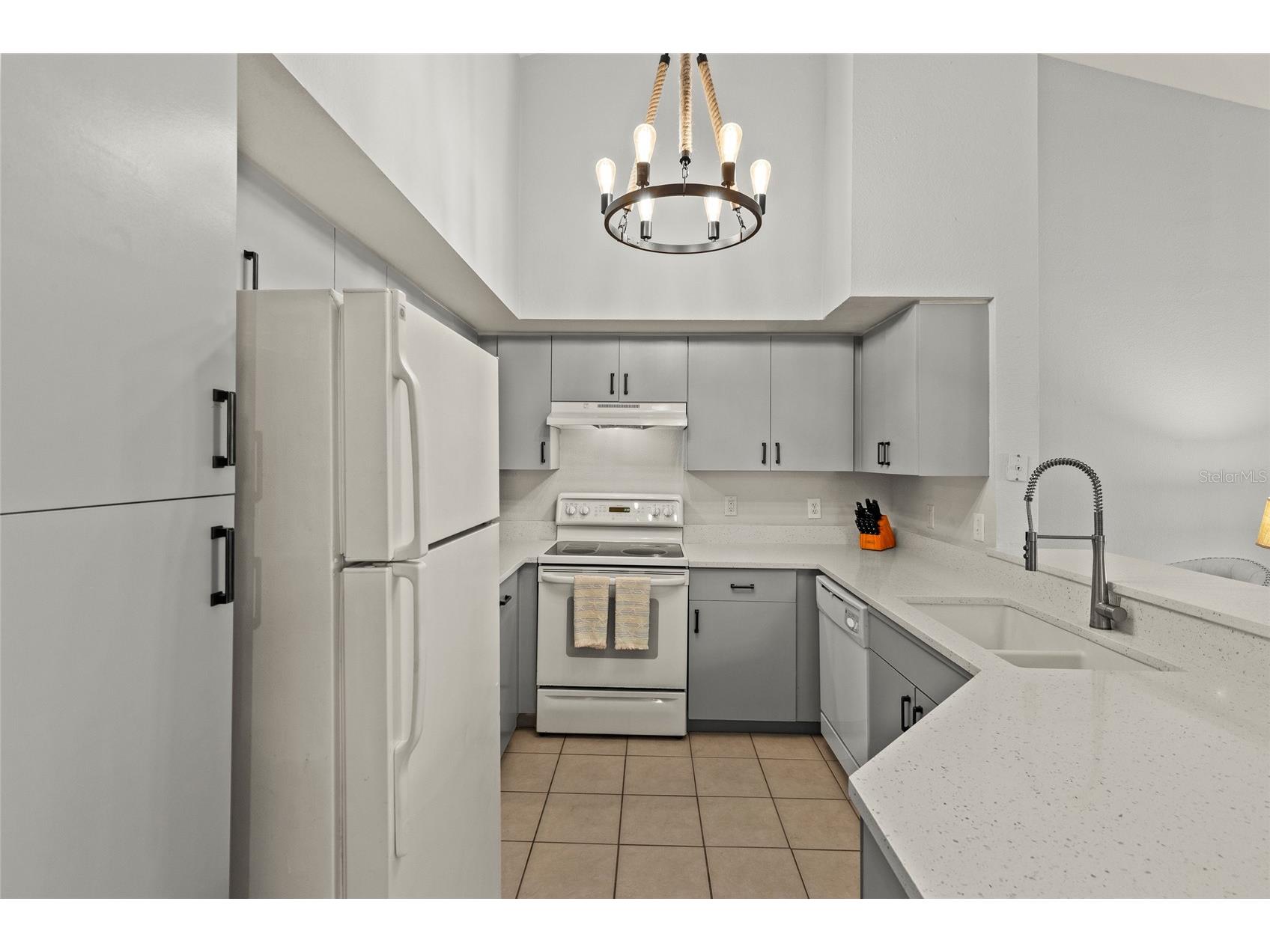 4166 Central Sarasota Parkway #527 Sarasota FL 34238 A4685582 image2