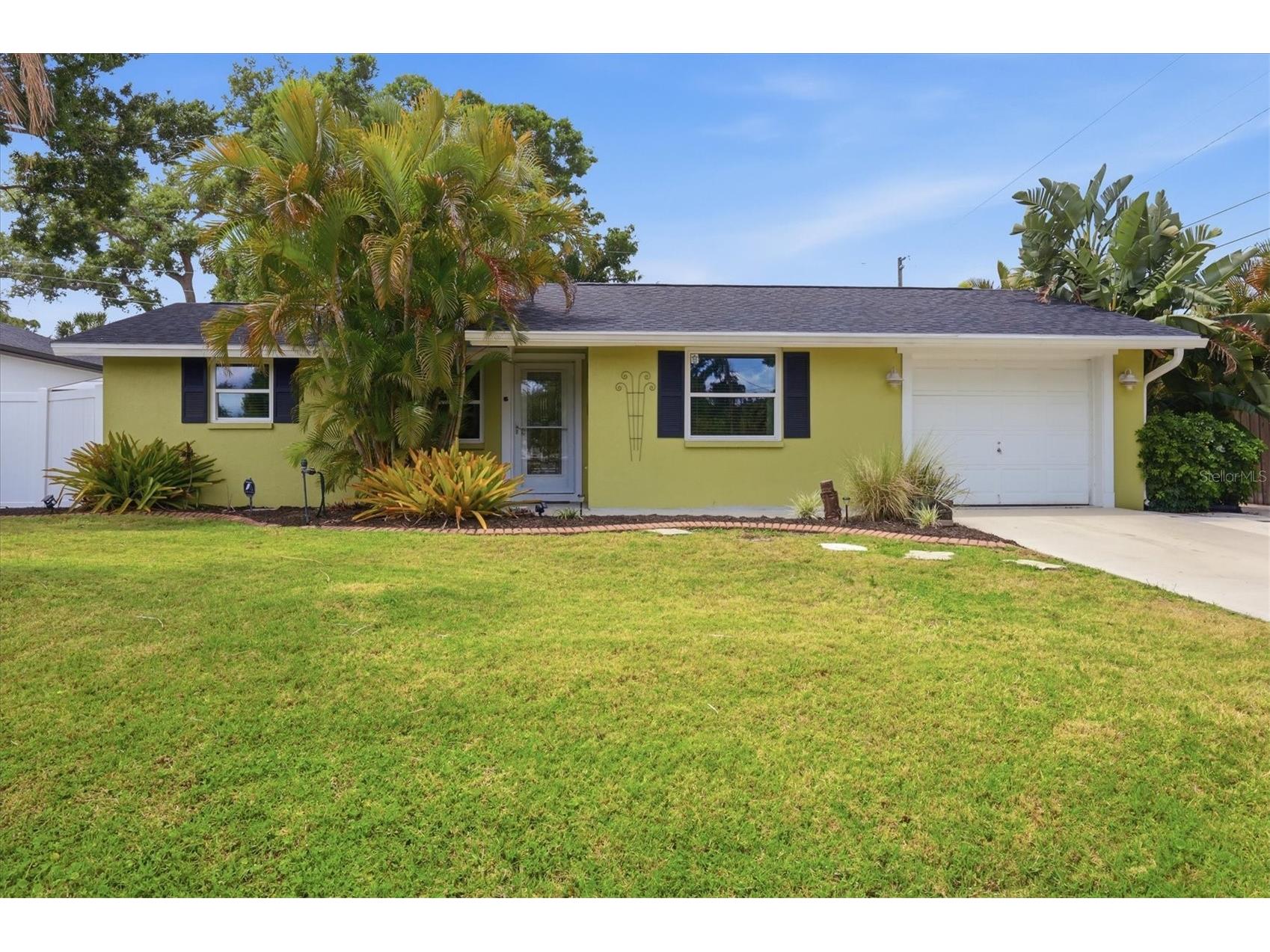 4166 Pompano Road Venice FL 34293 A4691678 image1