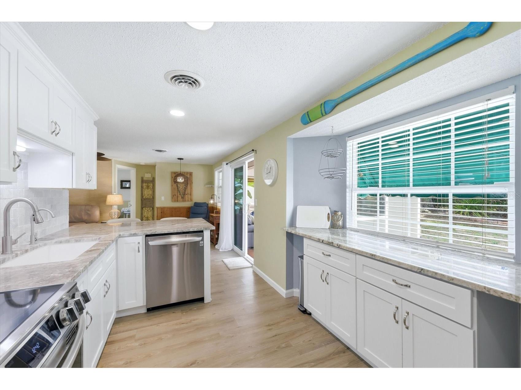 4166 Pompano Road Venice FL 34293 A4691678 image3