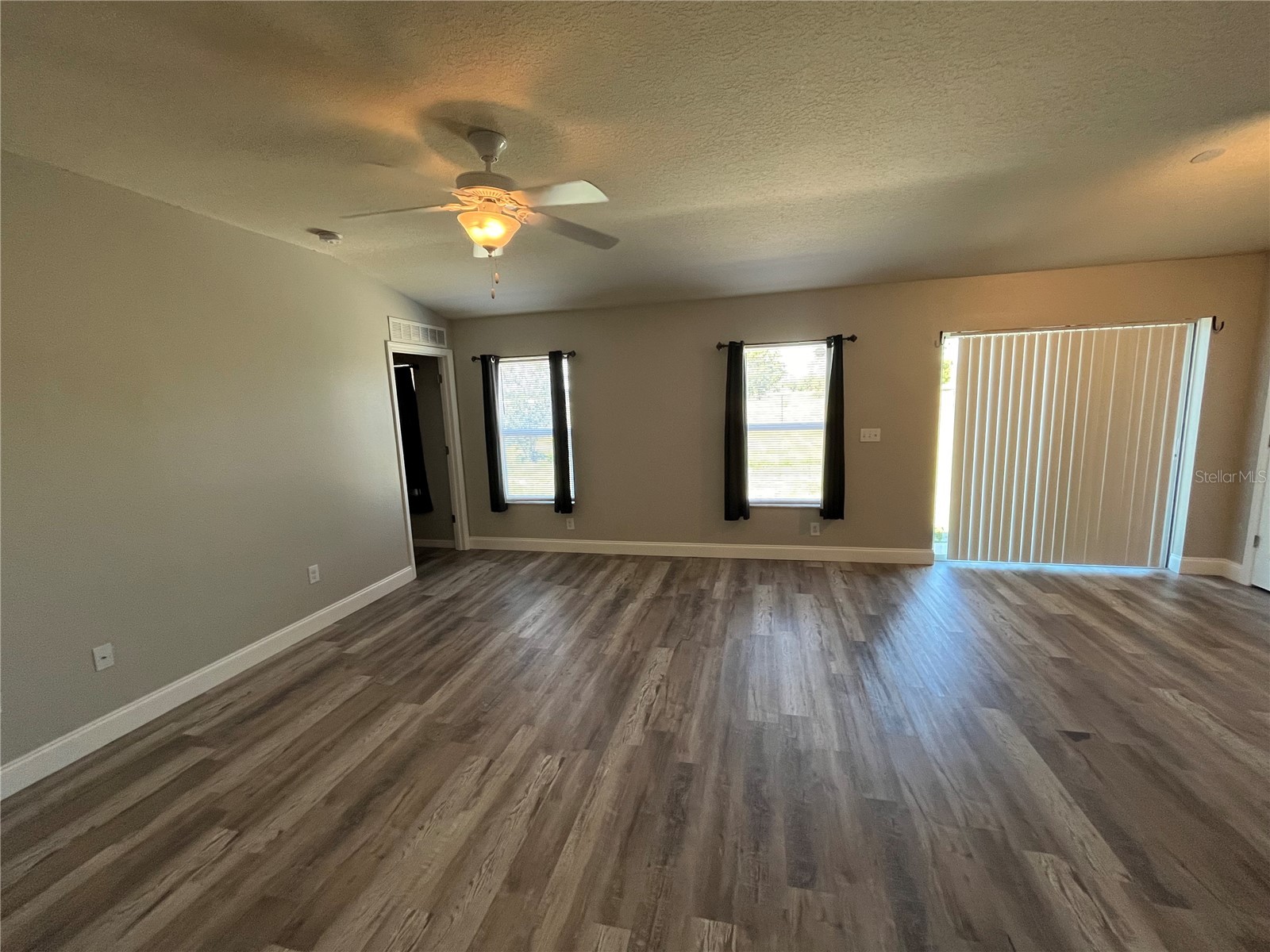 4167 Sand Ridge Boulevard Spring Hill FL 34609 TB8522733 image6