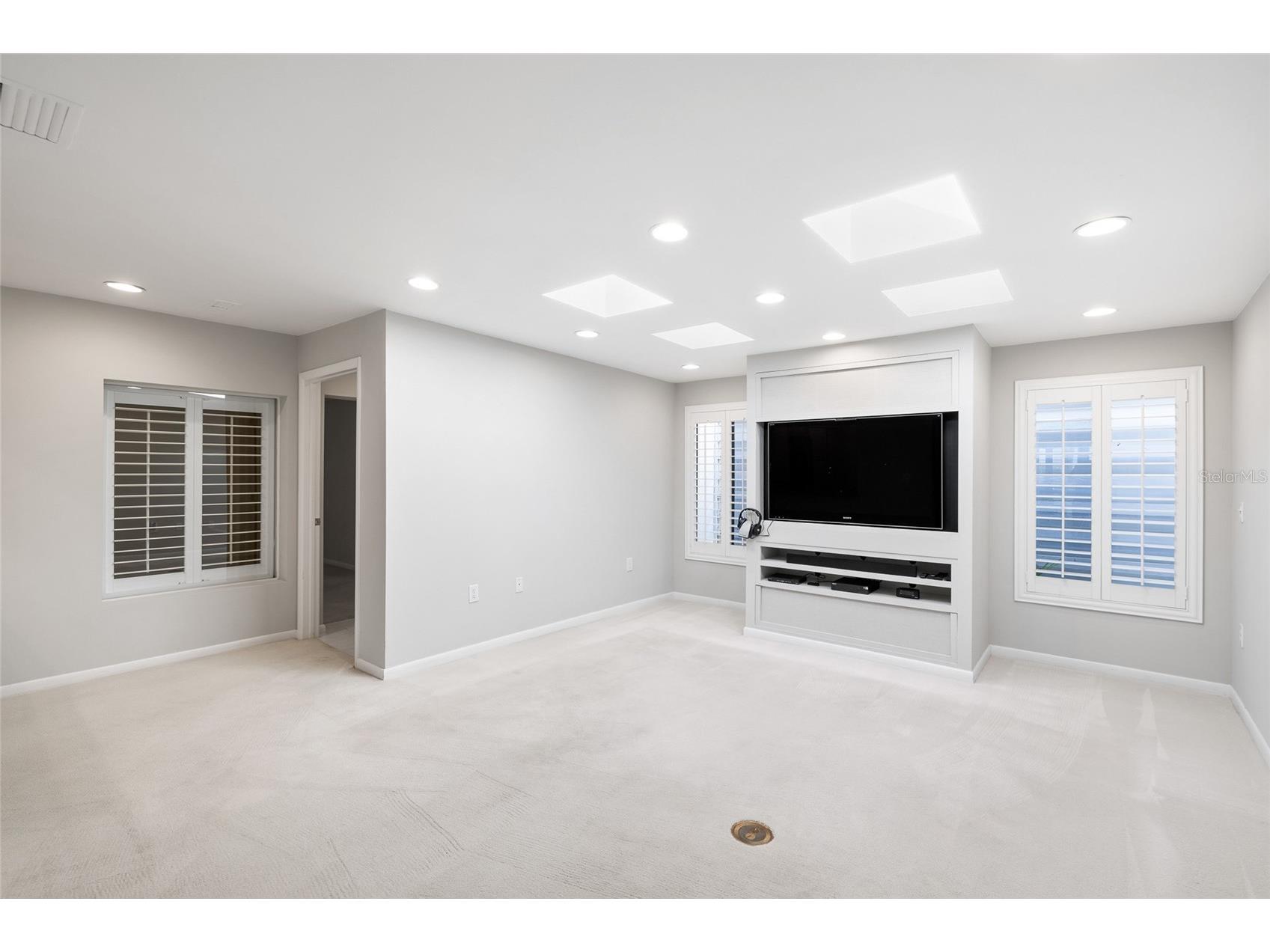 4168 Northmeadow Circle Tampa FL 33618 TB8497879 image20