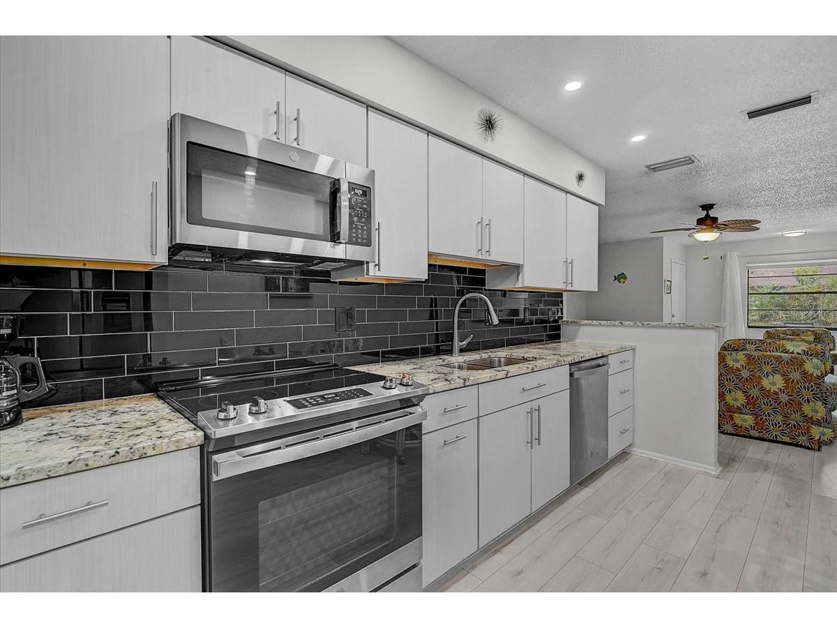4169 66th Street Circle W #H Bradenton FL 34209 A4693140 image5