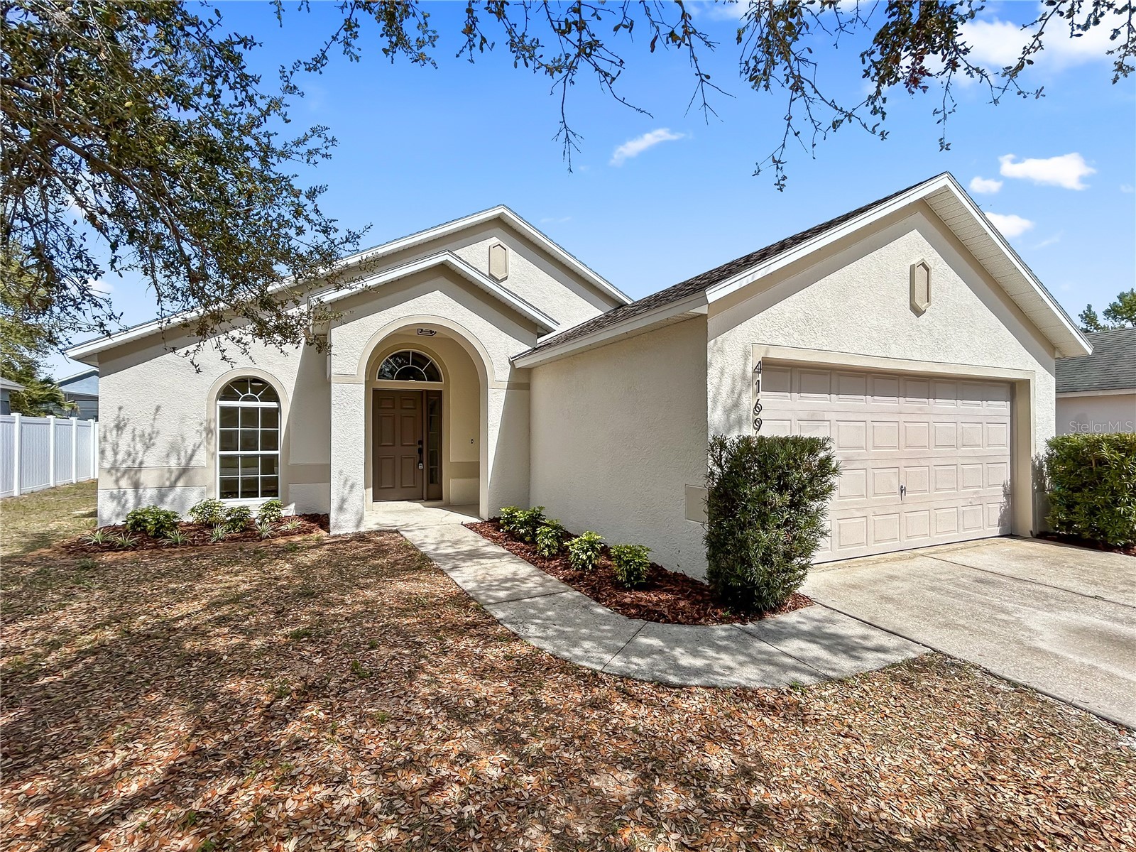 4169 Waltham Forest Drive Tavares FL 32778 G5109072 image1