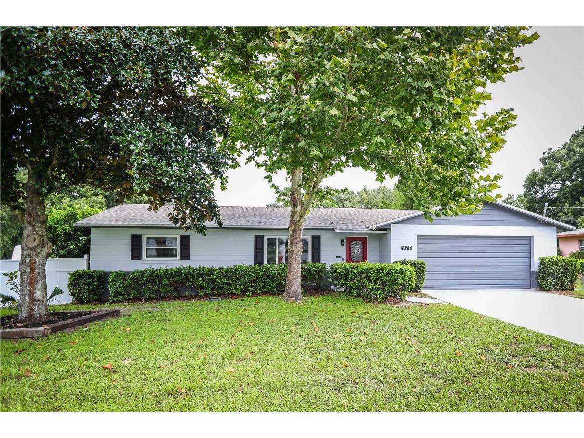 417 1st Drive Lady Lake FL 32159 O6240677 image1