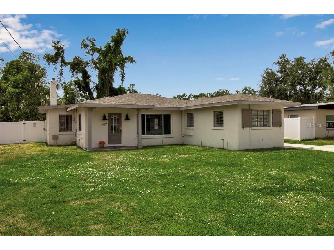 417 20th Avenue W Palmetto FL 34221 A4651804 image1