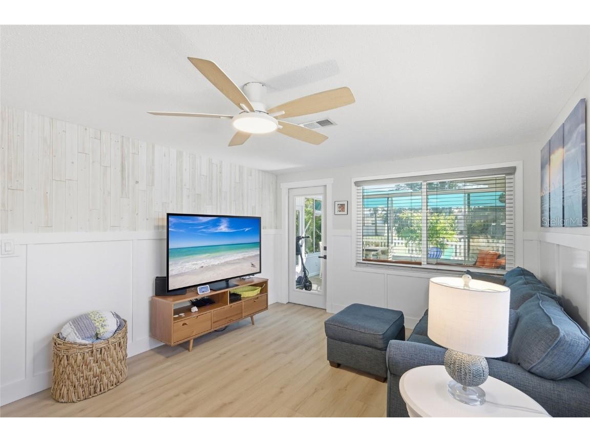 417 63rd Street Holmes Beach FL 34217 A4673268 image10