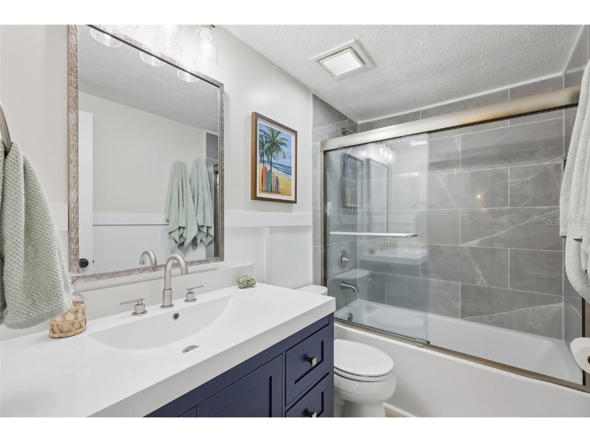 417 63rd Street Holmes Beach FL 34217 A4673268 image11