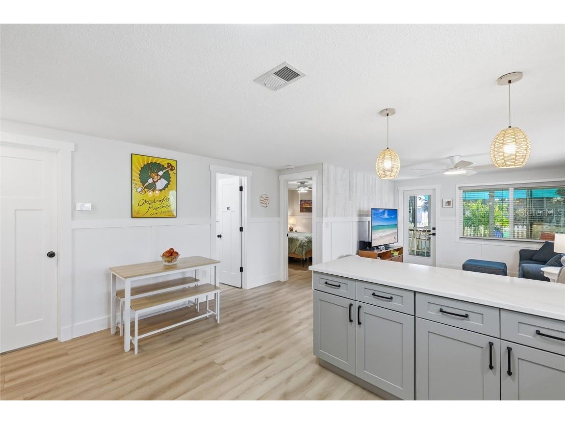 417 63rd Street Holmes Beach FL 34217 A4673268 image6