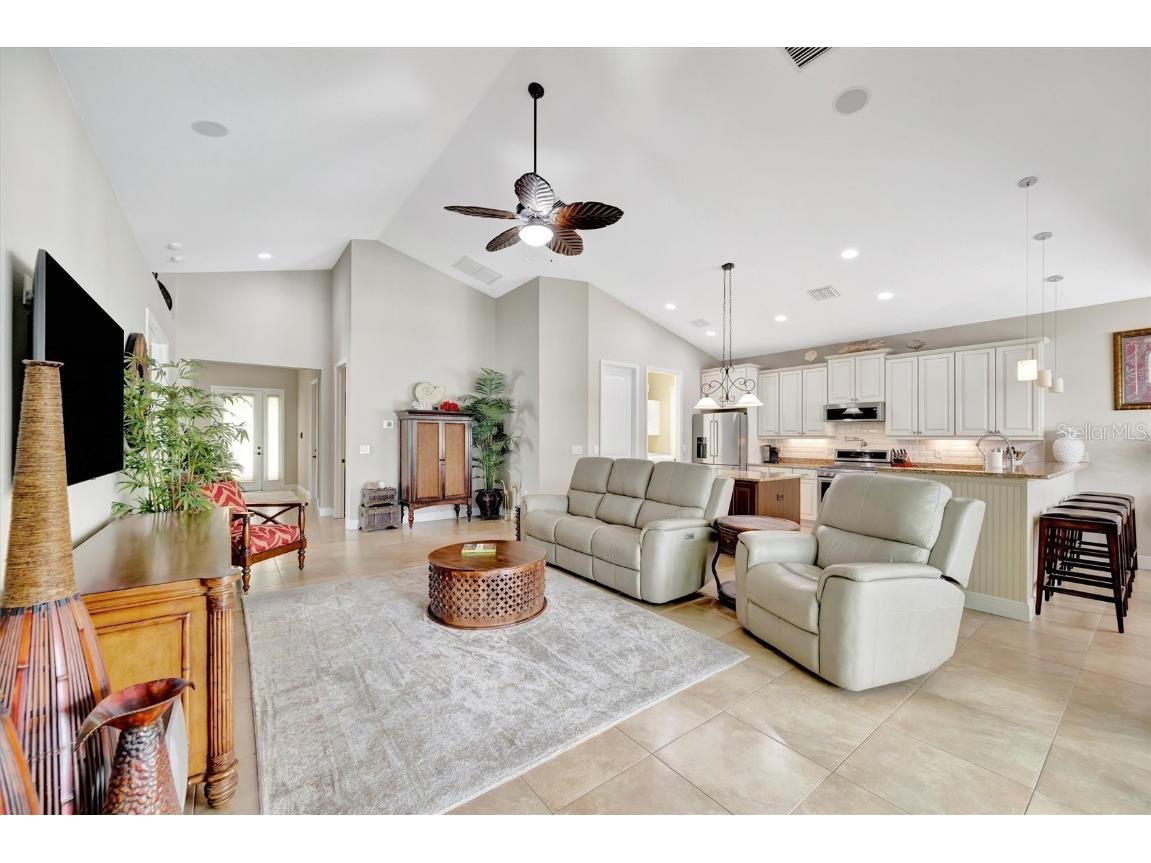 417 Bahama Grande Boulevard Apollo Beach FL 33572 TB8434289 image21