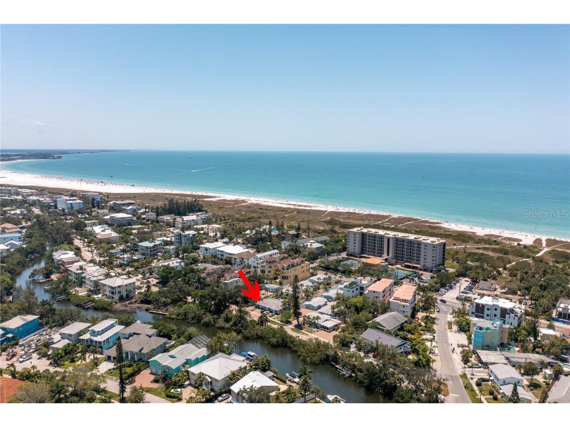 417 Beach Road #20 Sarasota FL 34242 A4570050 image1
