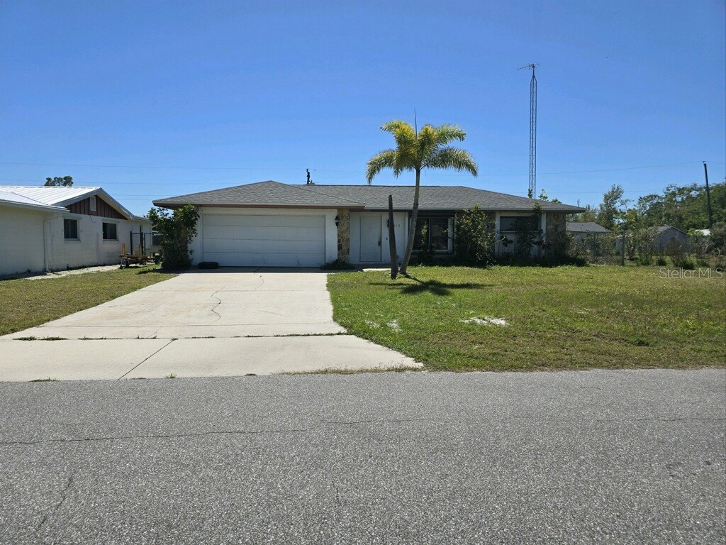 417 Cypress Avenue NW Port Charlotte FL 33952 C7506903 image1