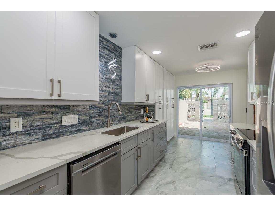 417 E Boca Ciega Point Boulevard N #417 Saint Petersburg FL 33708 - GULF OF MEXICO TB8431058 image10