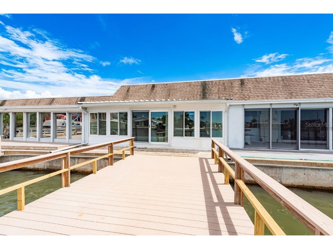 417 E Boca Ciega Point Boulevard N #417 Saint Petersburg FL 33708 - GULF OF MEXICO TB8431058 image37