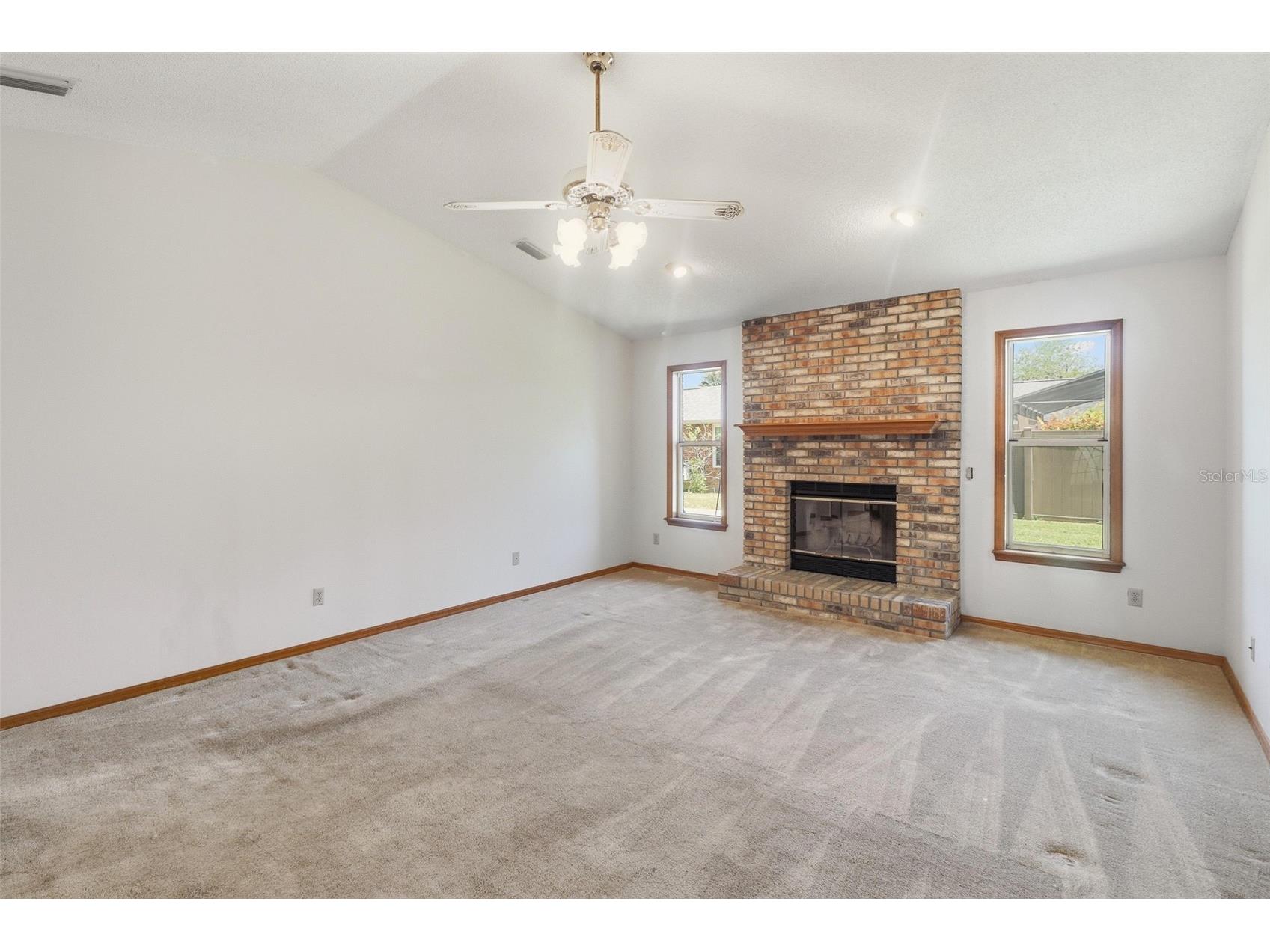 417 Glen Abbey Lane Debary FL 32713 V4948993 image7