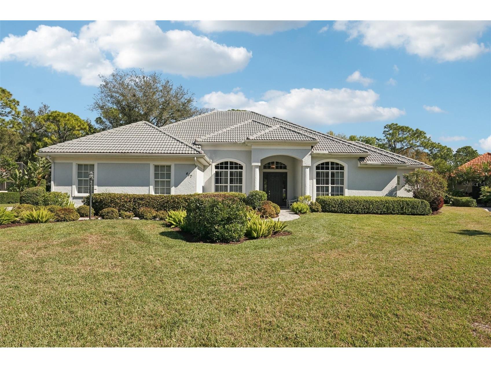 417 Huntridge Drive Venice FL 34292 A4680054 image1