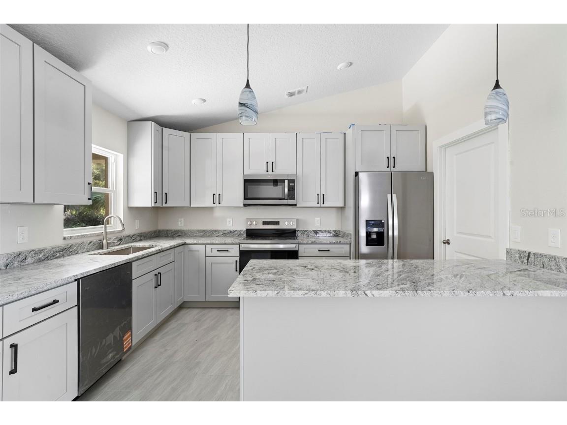 417 Ivy Avenue Deland FL 32724 V4946188 image11