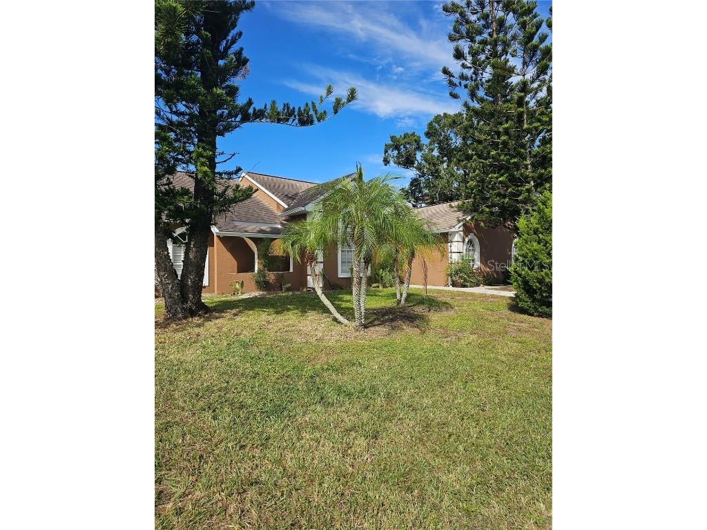 417 Lake Of The Woods Drive Venice FL 34293 N6140848 image2