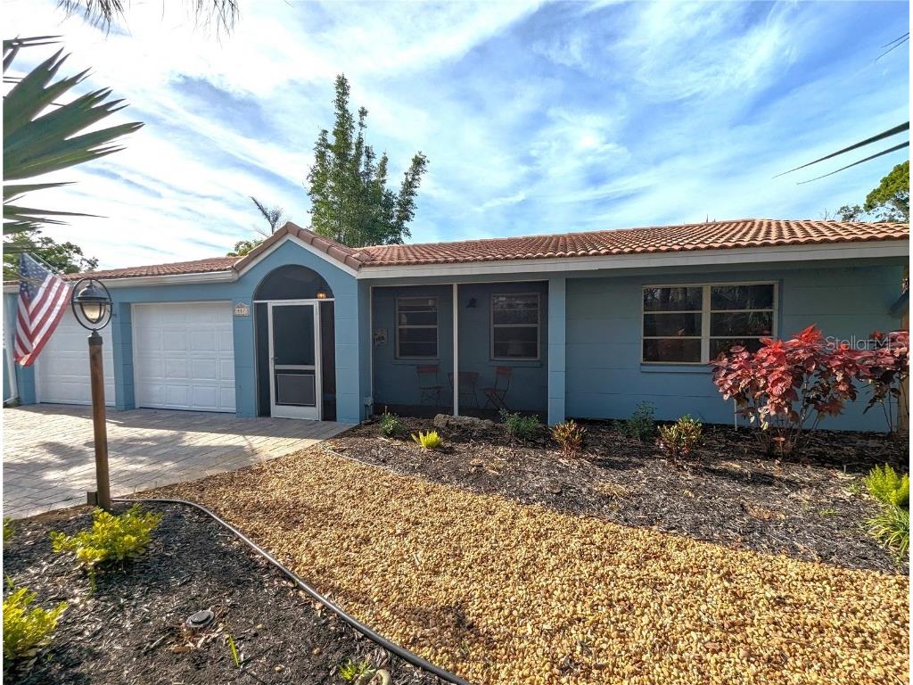 417 Mahon Drive Venice FL 34285 N6129007 image1