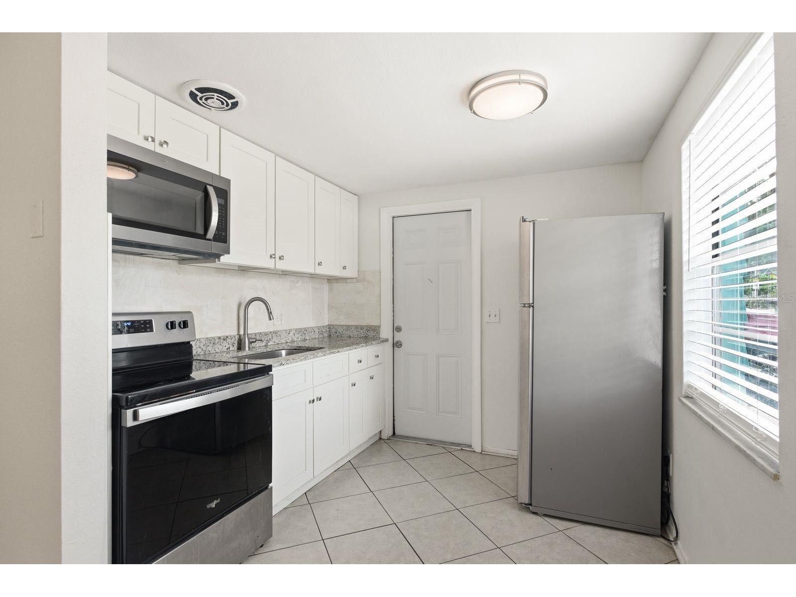 417 Milwaukee Avenue Dunedin FL 34698 TB8515935 image9