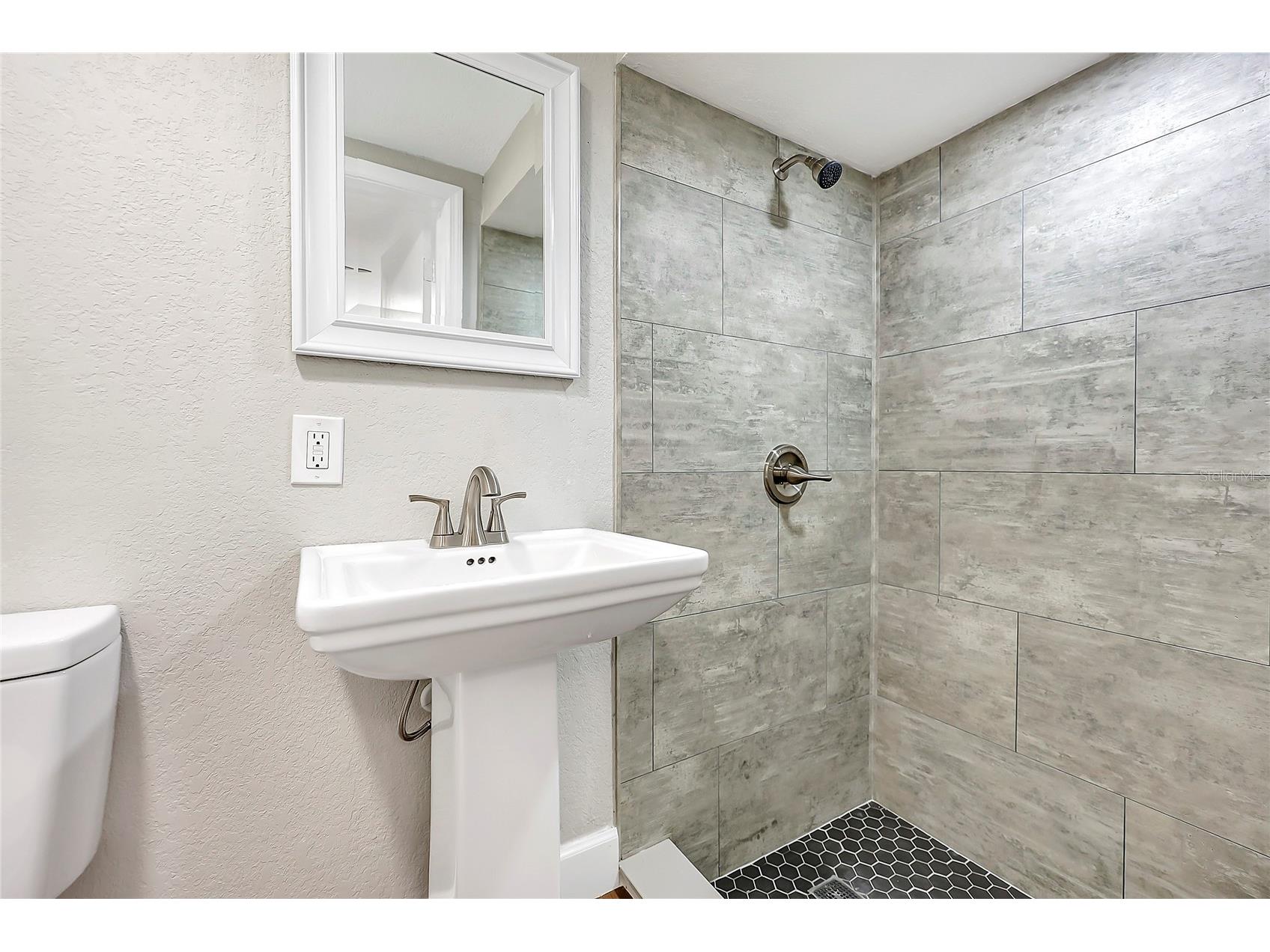 417 N Fiske Boulevard Cocoa FL 32922 O6385118 image12