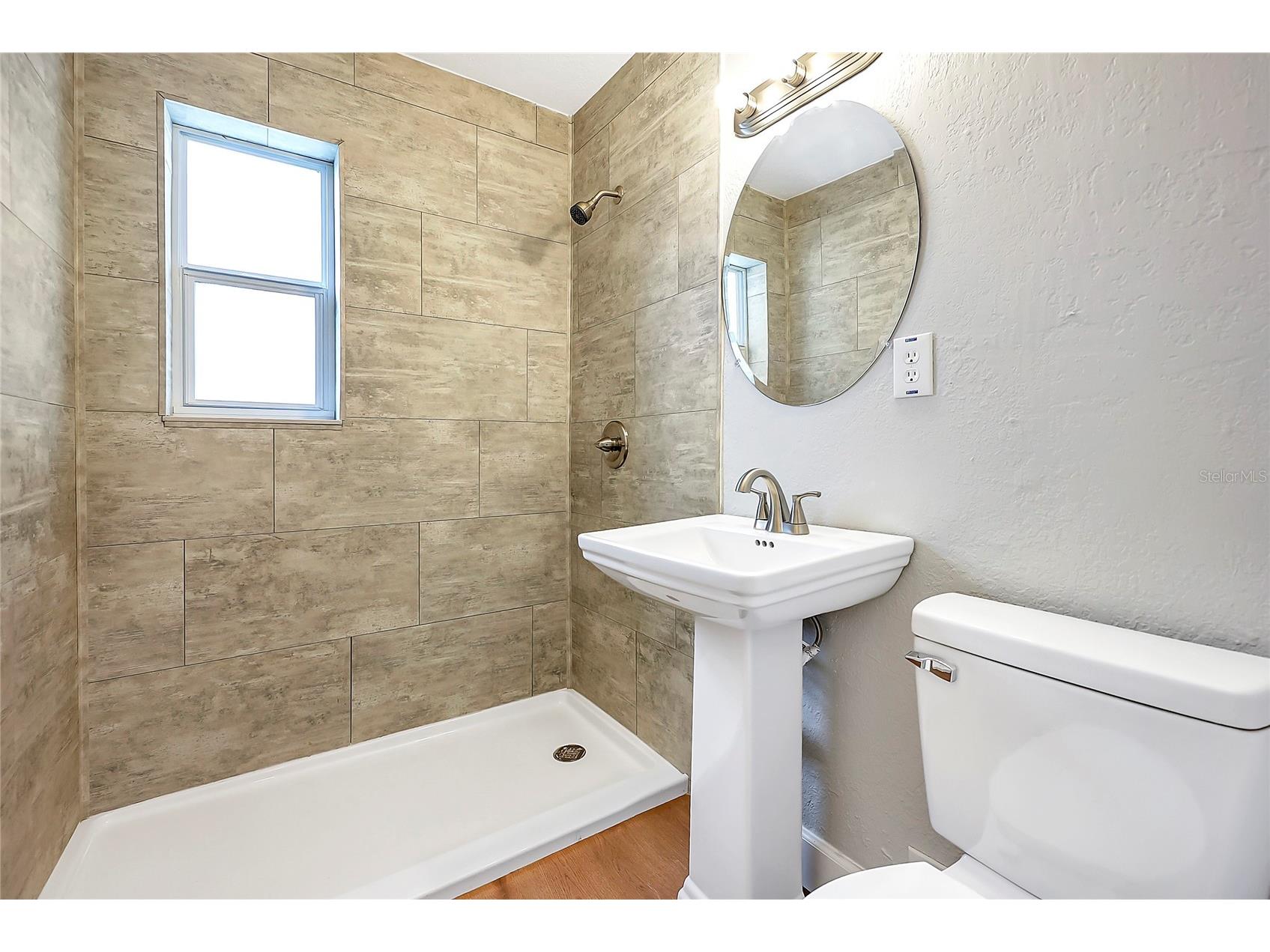 417 N Fiske Boulevard Cocoa FL 32922 O6385118 image16