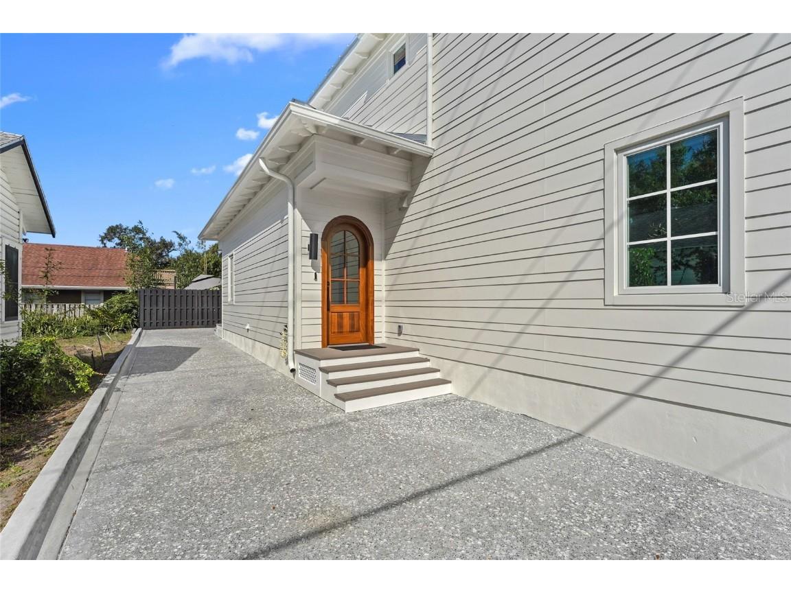 417 N Osprey Avenue Sarasota FL 34236 A4667626 image18