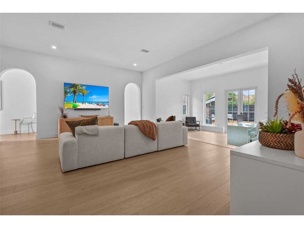 417 N Osprey Avenue Sarasota FL 34236 A4667626 image38