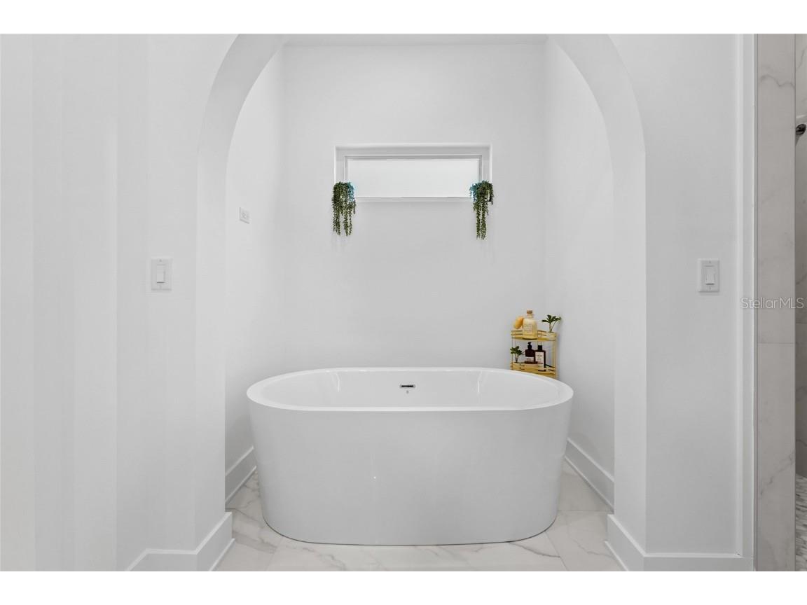 417 N Osprey Avenue Sarasota FL 34236 A4667626 image51