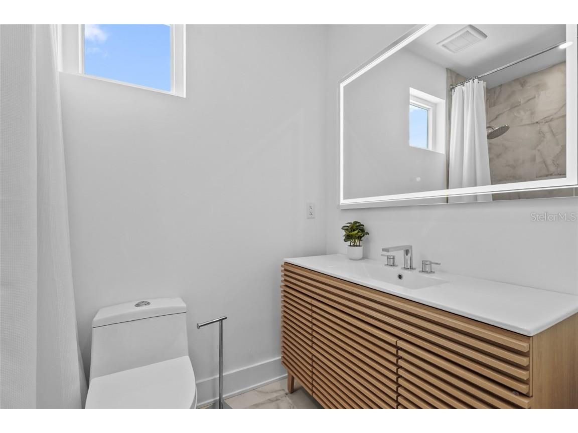 417 N Osprey Avenue Sarasota FL 34236 A4667626 image79