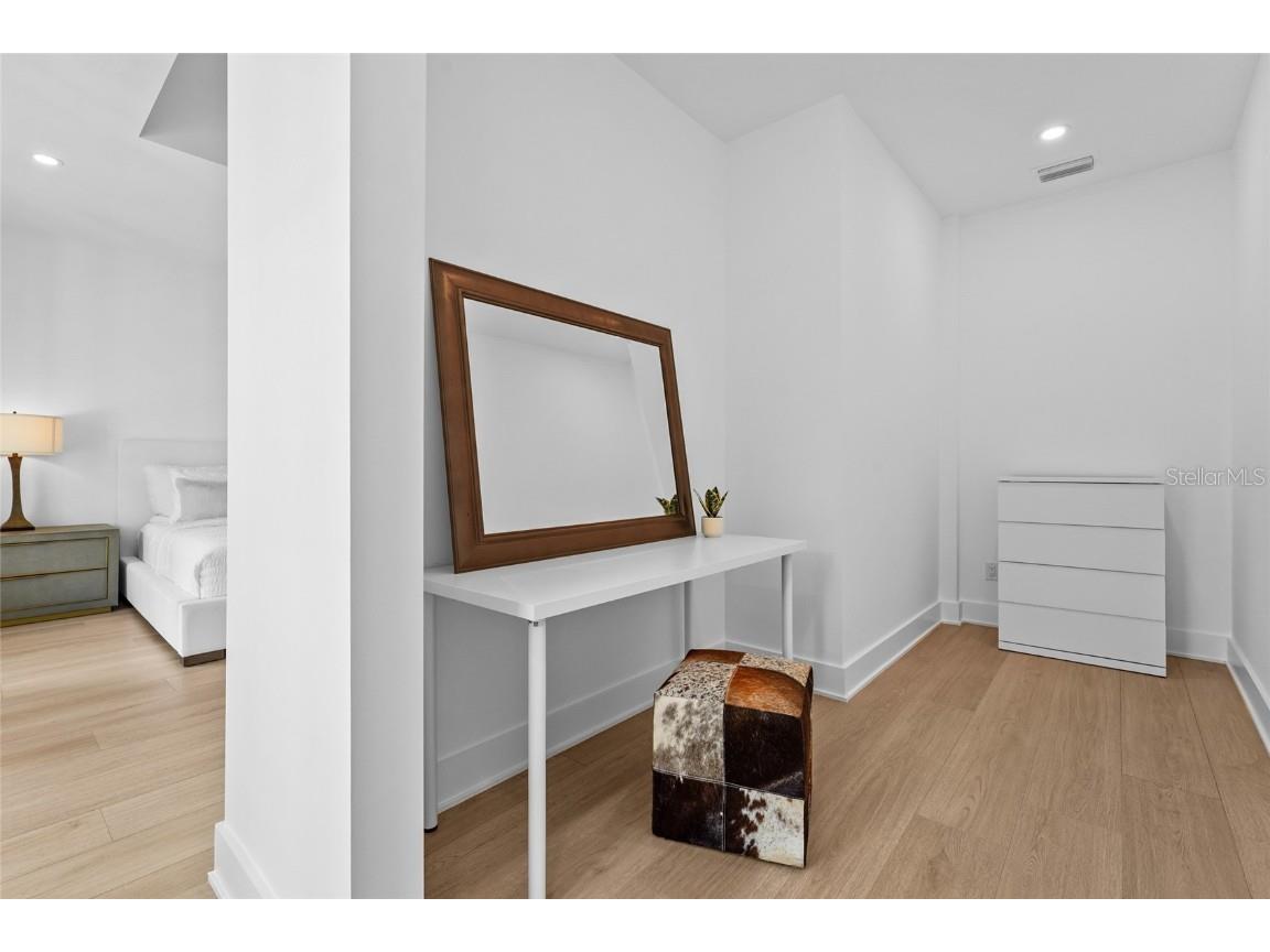 417 N Osprey Avenue Sarasota FL 34236 A4667626 image89