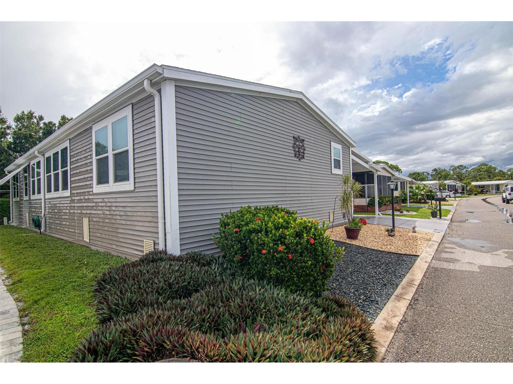 417 Snead Drive North Fort Myers FL 33903 A4681099 image43