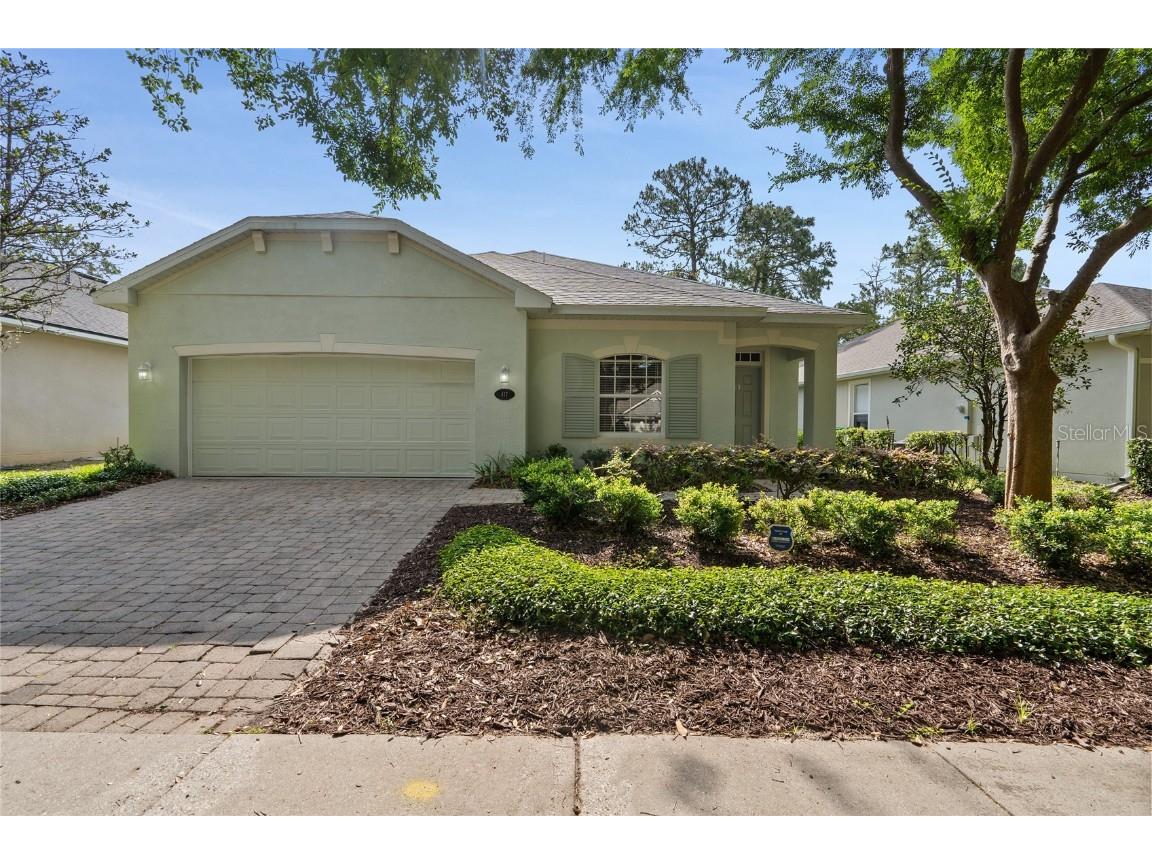 417 Victoria Hills Drive Deland FL 32724 V4942340 image1