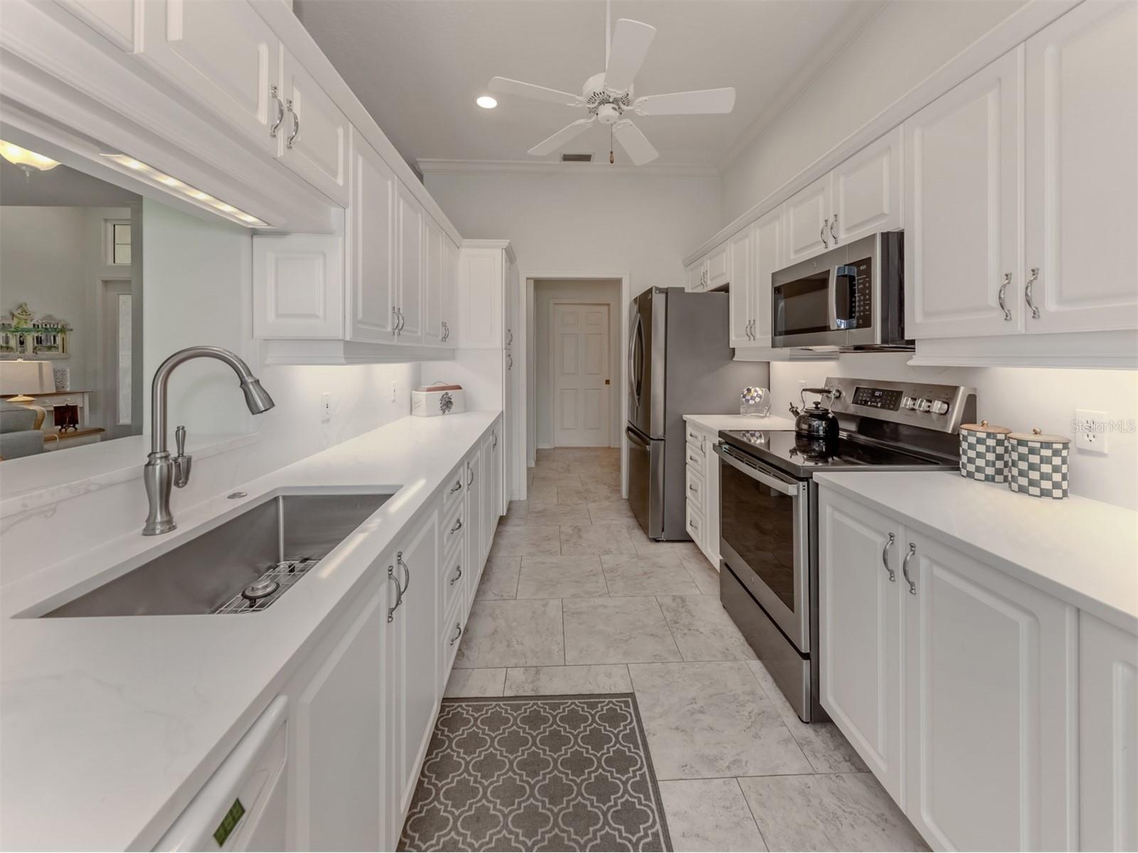417 Wellington Court Venice FL 34292 N6144393 image13
