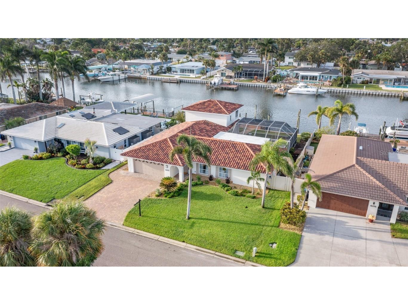 4172 48th Avenue S Saint Petersburg FL 33711 TB8415397 image1