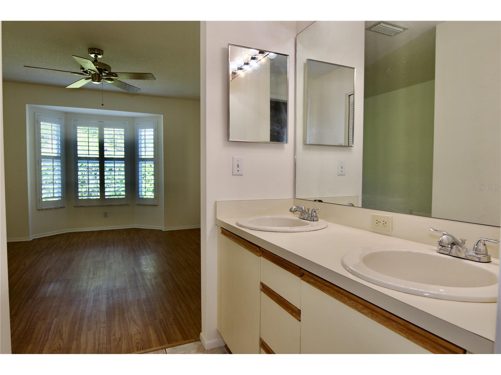 4172 Marseilles Avenue #3255 Sarasota FL 34233 A4686873 image26