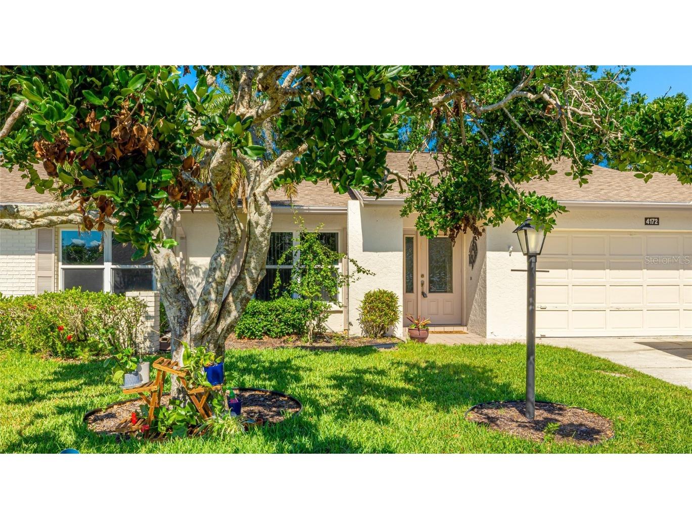 4172 Oakhurst Circle W Sarasota FL 34233 A4647023 image1