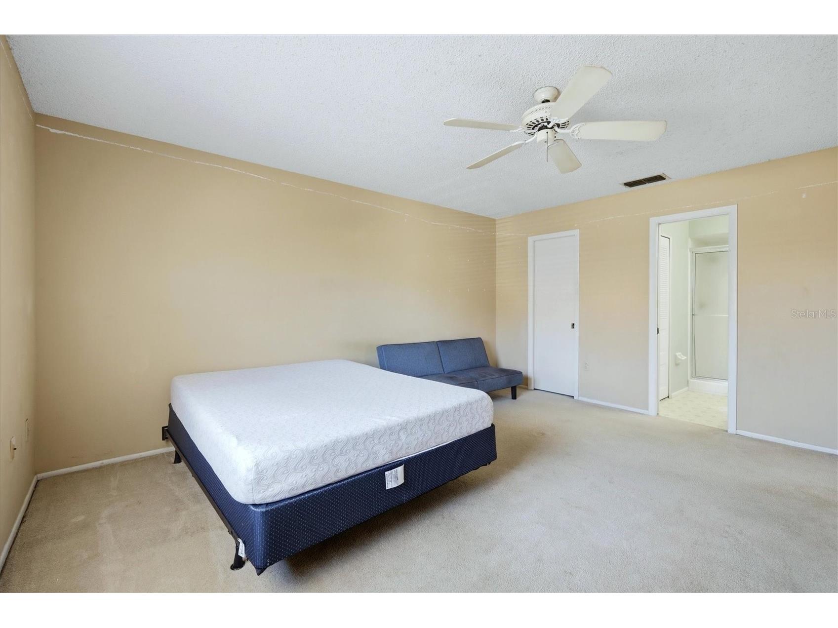 4173 Center Pointe Circle #87B Sarasota FL 34233 A4686561 image14