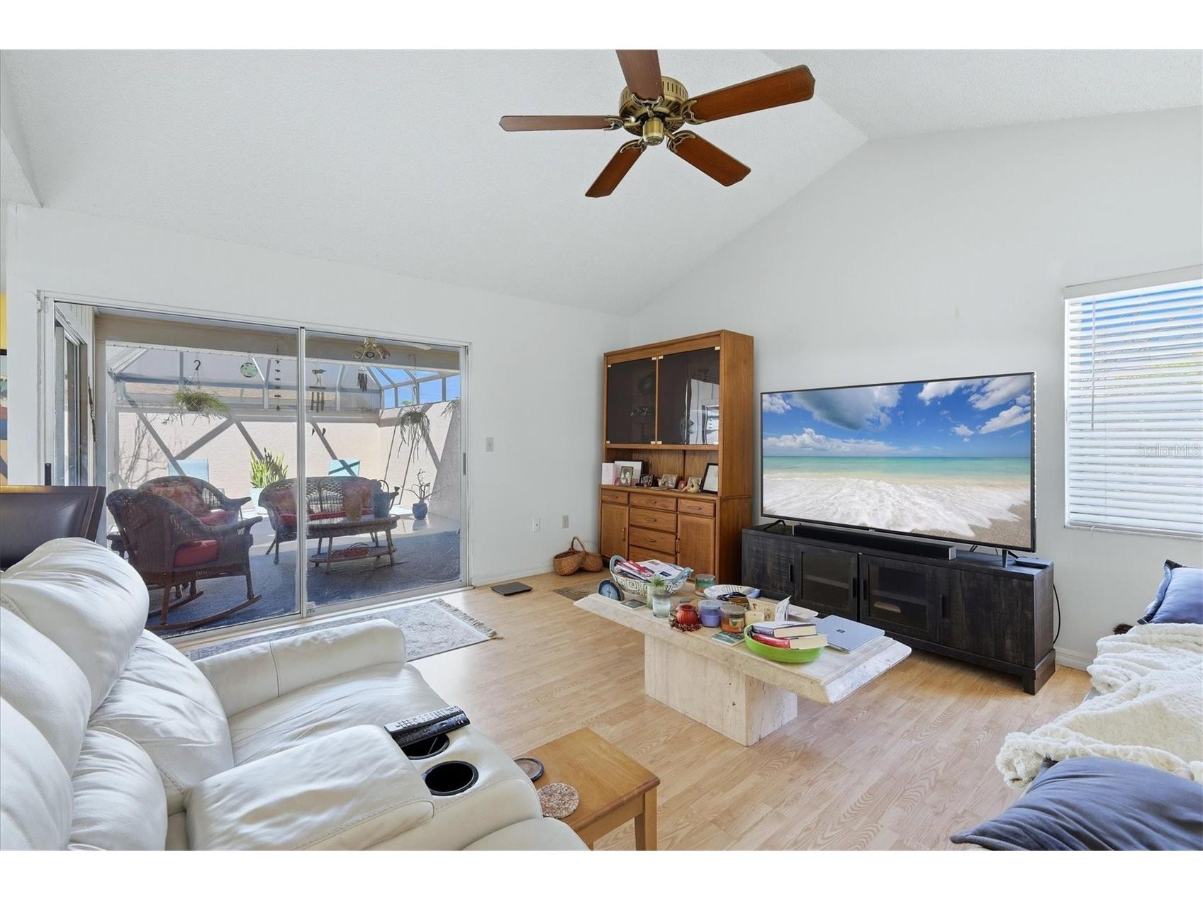 4173 Center Pointe Circle #87B Sarasota FL 34233 A4686561 image6