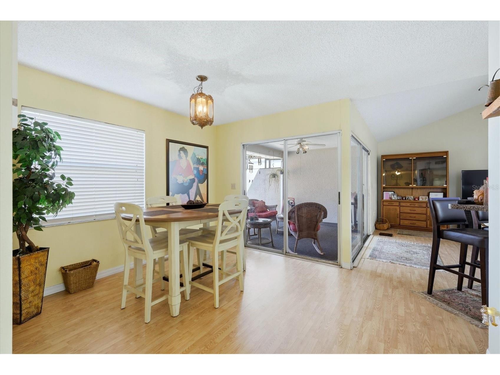 4173 Center Pointe Circle #87B Sarasota FL 34233 A4686561 image8