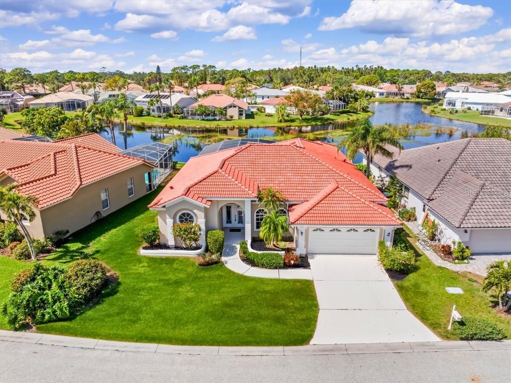 4173 Hearthstone Drive Sarasota FL 34238 - HUNTINGTON POINTE A4642444 image1