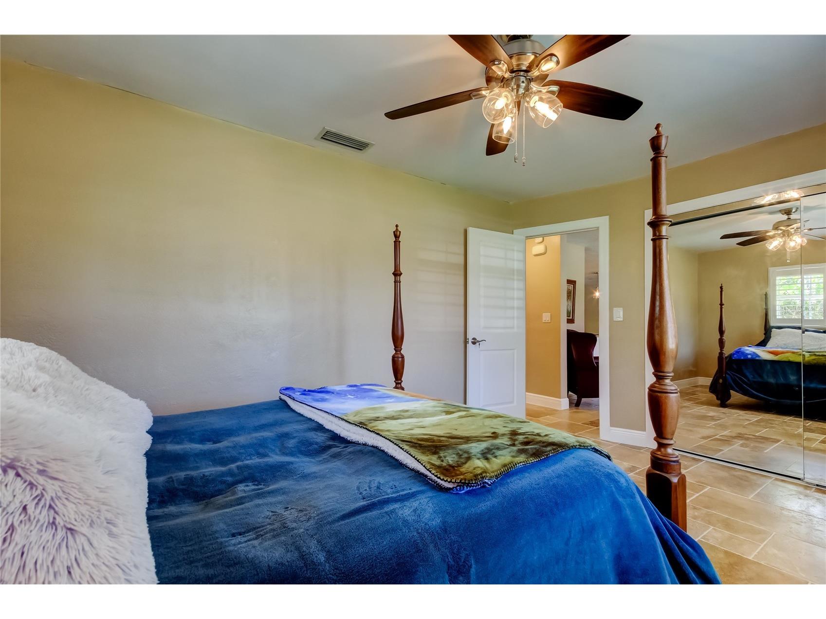 4174 14th Lane NE Saint Petersburg FL 33703 TB8510742 image5