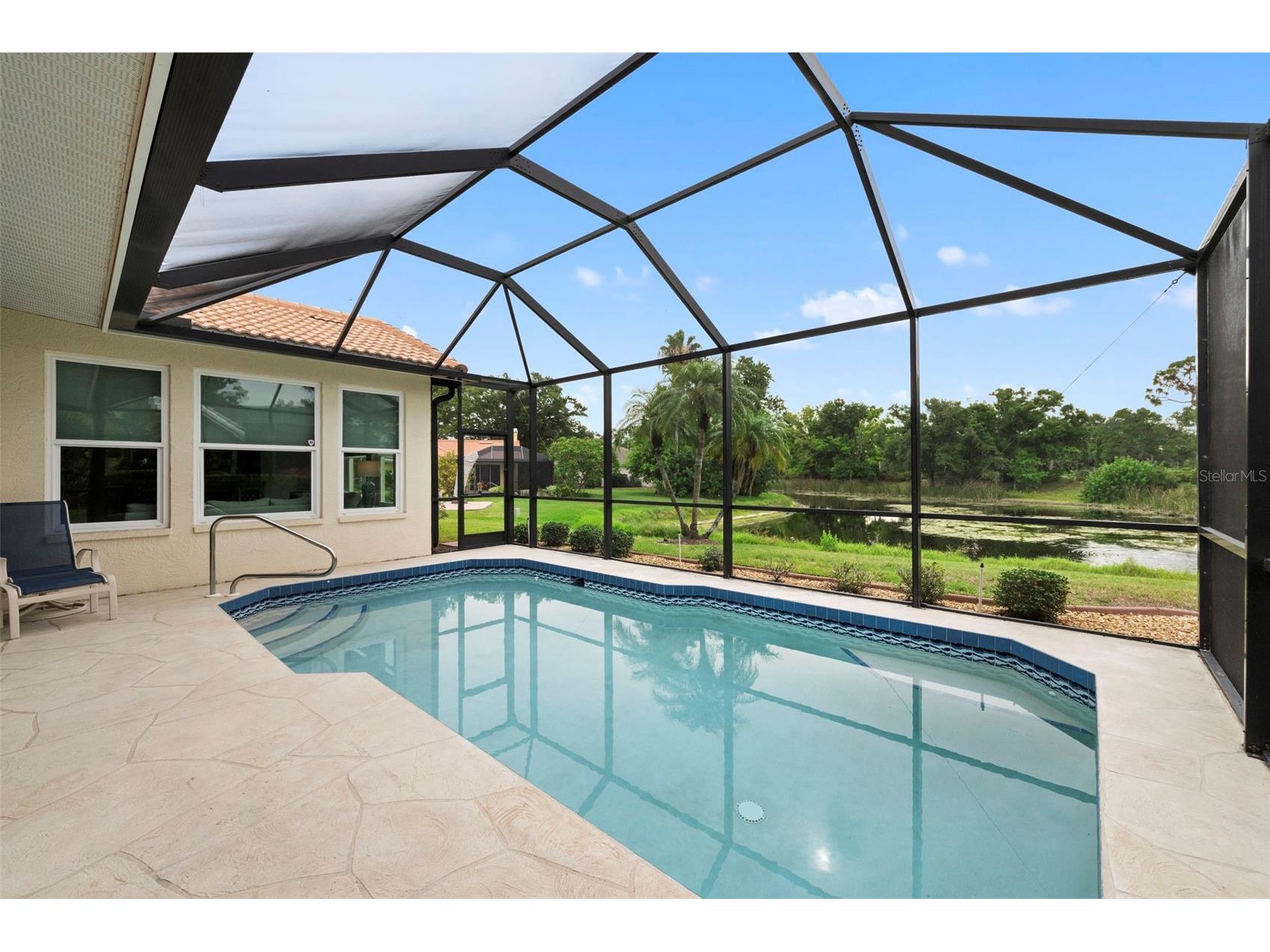 4174 Hearthstone Drive Sarasota FL 34238 A4696500 image2