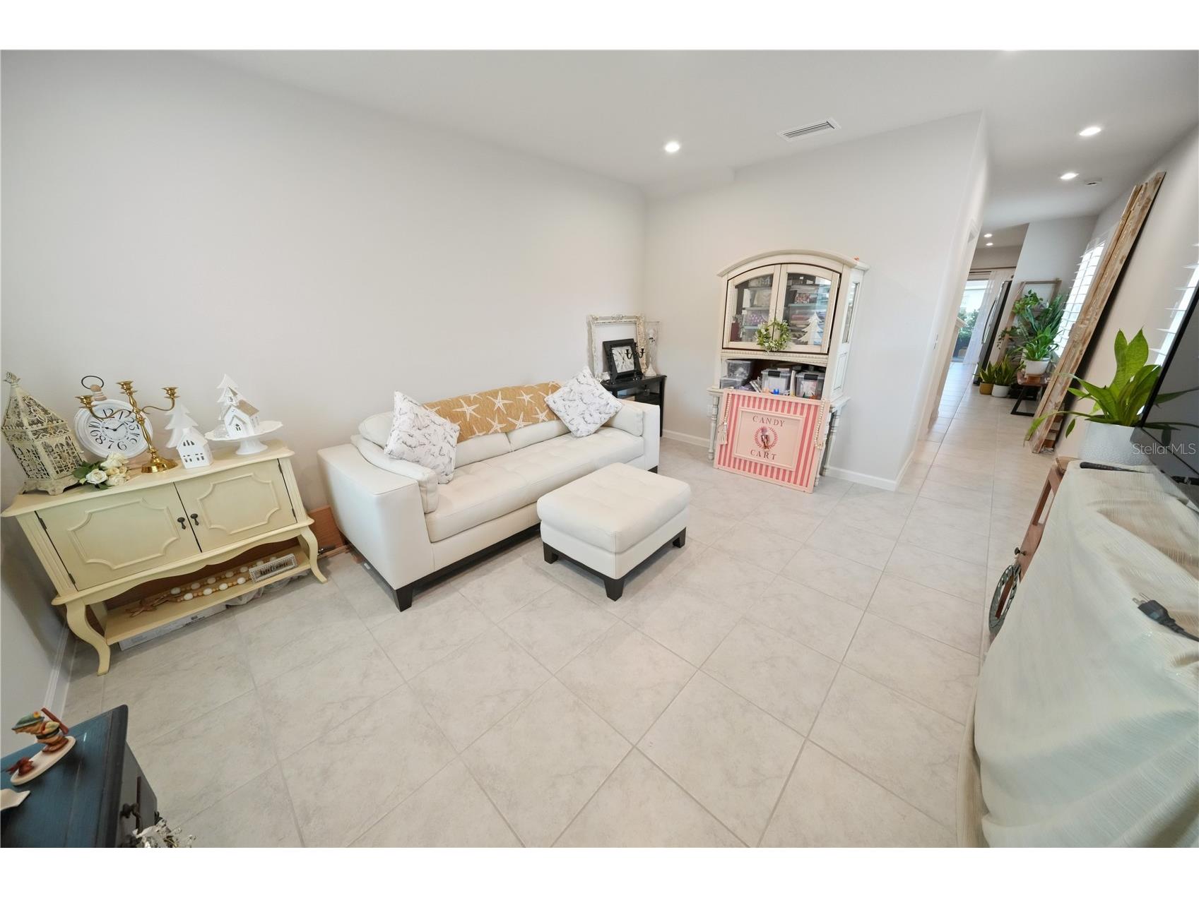 4175 Harbour Palm Drive Holiday FL 34691 TB8489192 image2