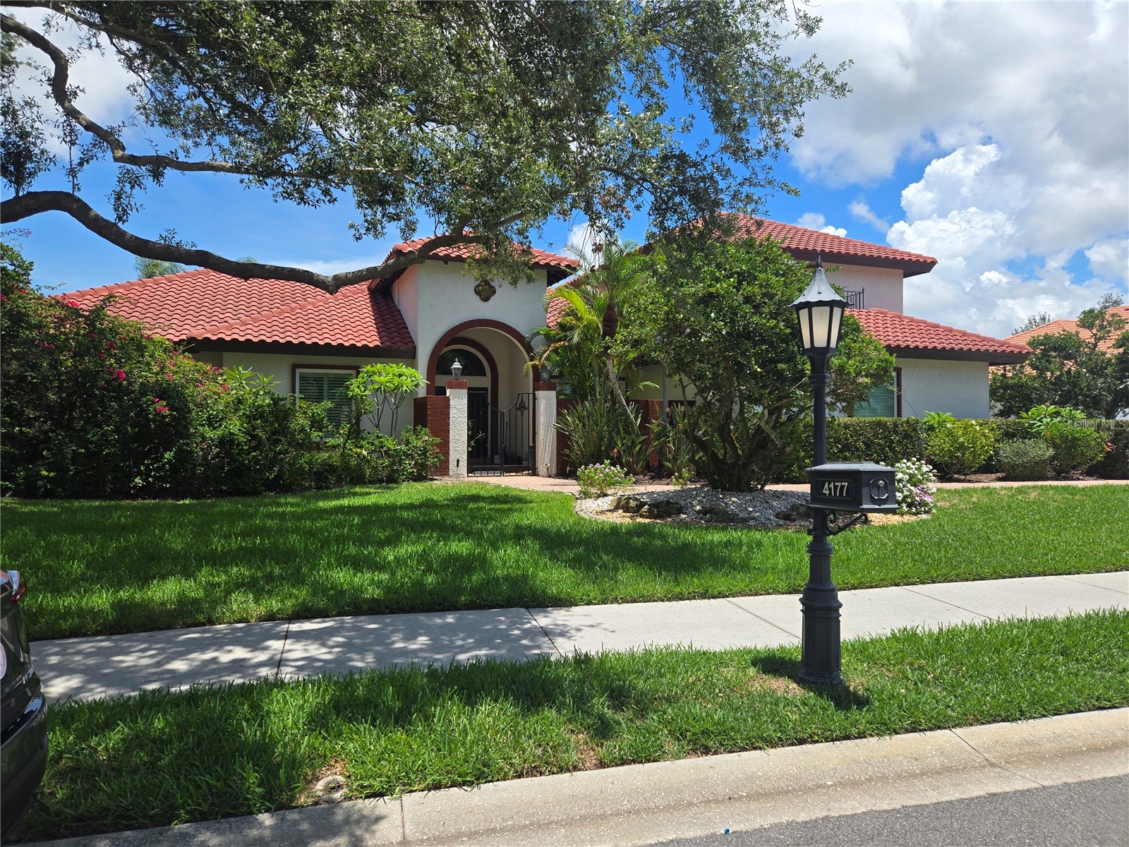 4177 Losillias Drive Sarasota FL 34238 A4698312 image1