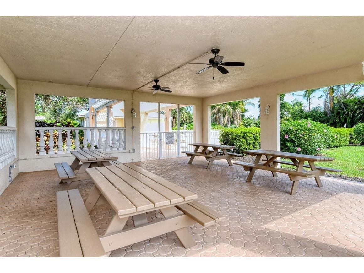 4177 Westbourne Circle Sarasota FL 34238 A4672121 image41