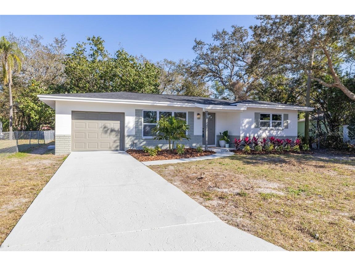 418 38th Street S Saint Petersburg FL 33711 U8189928 image1