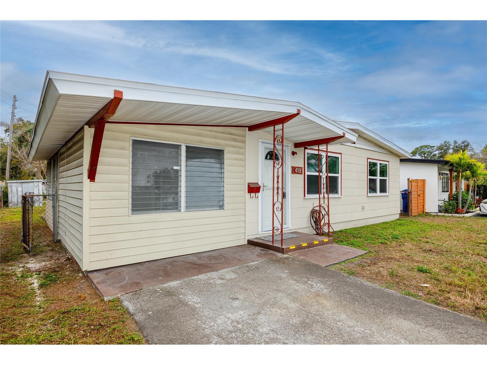 418 39th Avenue N Saint Petersburg FL 33703 TB8464525 image1