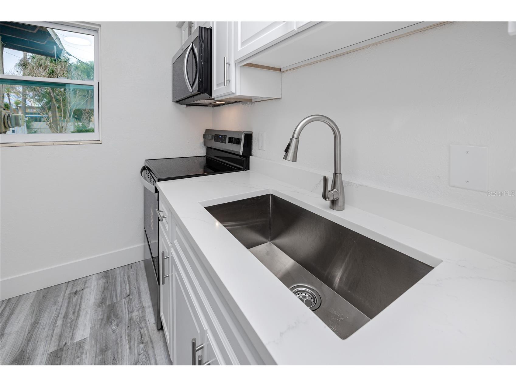 418 39th Avenue N Saint Petersburg FL 33703 TB8464525 image10