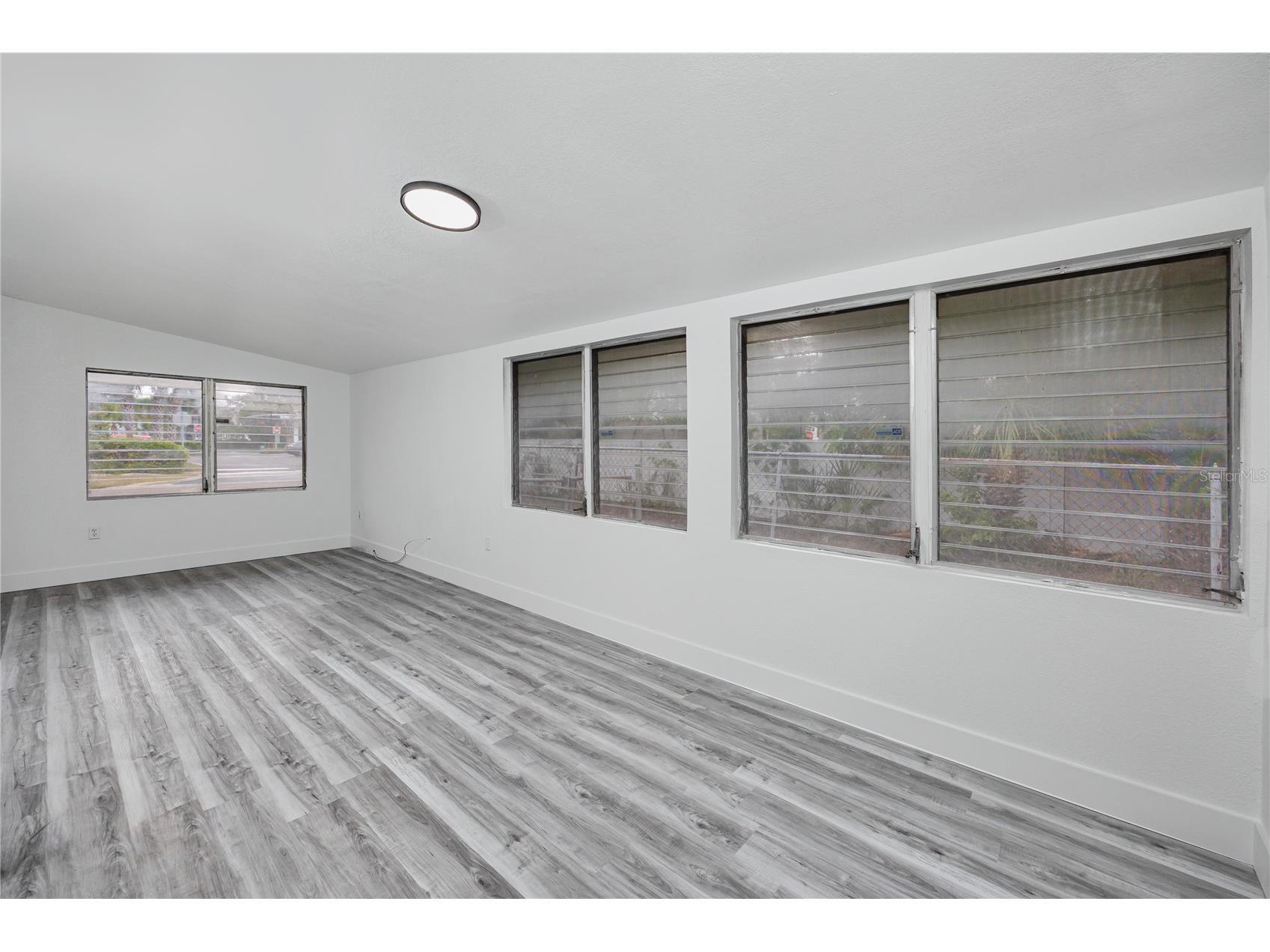 418 39th Avenue N Saint Petersburg FL 33703 TB8464525 image14
