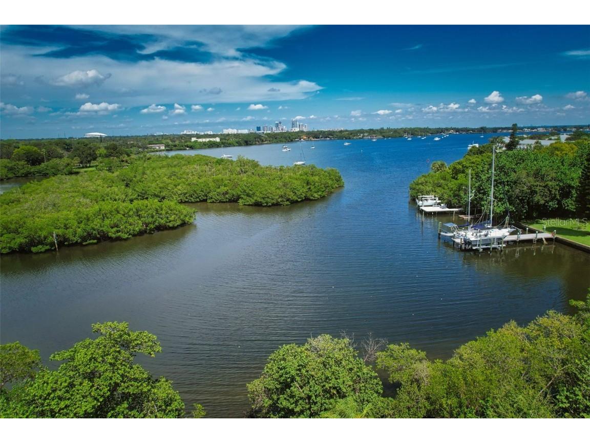 418 39th Avenue S Saint Petersburg FL 33705 - BIG BAYOU TB8442226 image12